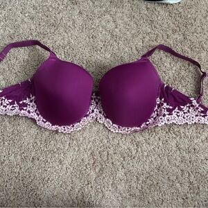 Wacoal Purple and White Lace Bra